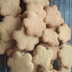 A picture of Custard biscuits.