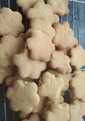A picture of Custard biscuits.