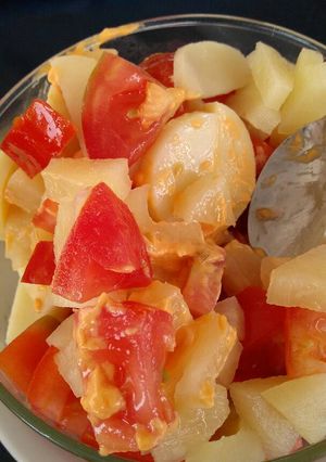 Una foto de Ensalada de palmitos y tomate