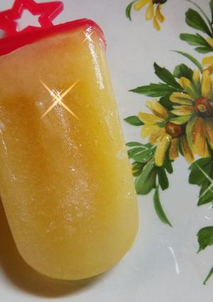 Una foto de Palitos saludables de frutas con base de yogurt