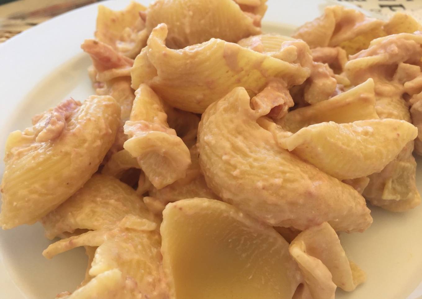 Caracolas con crema de foi gras
