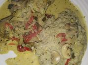 Una foto de pollo con champiñon al wok