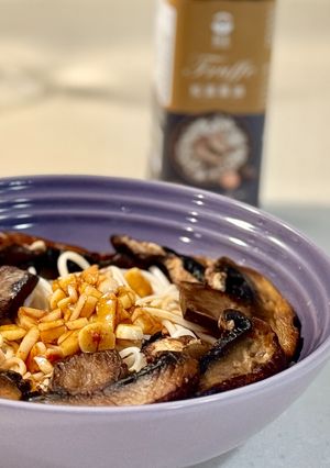 蒜頭醬油野菇麵 的食譜成品照片