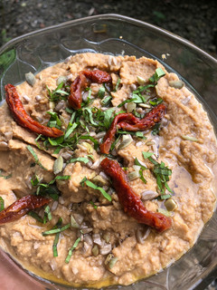 Una foto de Hummus de Garbanzo sin tahini