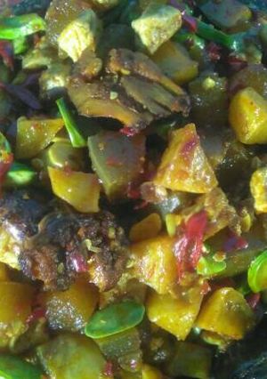 Foto resep Sambal goreng kikil petai pedas