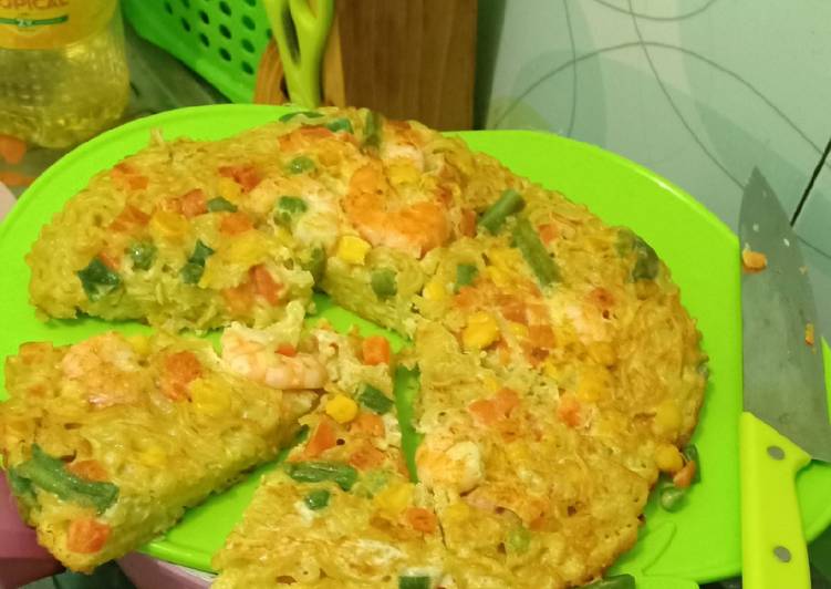 Resep Pitza mie sayur telur simple, Enak Banget