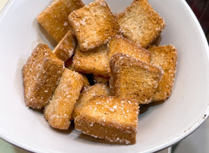 氣炸鍋甜點—糖霜吐司🍞 的食譜成品照片