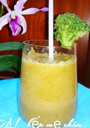 Hình của món Sinh tố bông cải xanh.