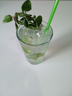 Una foto de Mojito tradicional