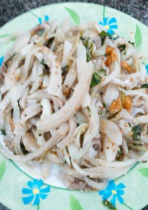 Hình của món Tai mui trộn.