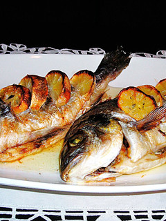 Una foto de Doradas con limón al horno - fácil