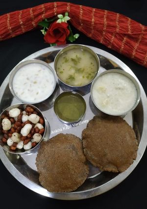 A picture of Kuttu Puri.