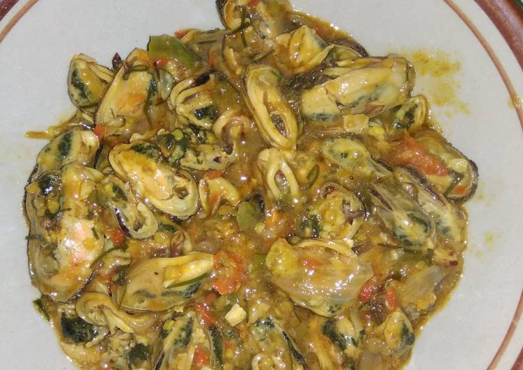 Tumis Kerang Asam Pedas