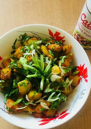 A picture of Aloo Hara Pyaaz.