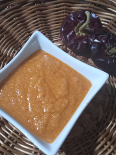 Una foto de Salsa romesco
