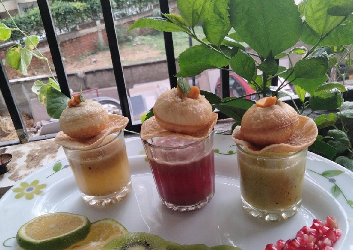 Fruit punch panipuri shots