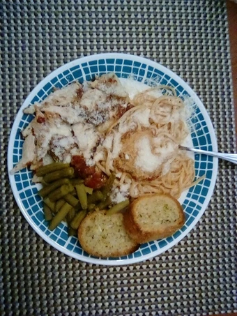 Recipe Chicken Parmesan With Spaghetti and Garlic Bread the Can Spoil the Tongue Can spoil the tongue