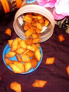 महाराष्ट्रीय स्टाइल शक्कर पारे रेसिपी मुख्य फोटो