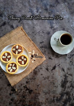 Foto resep Shiny Crust Brownies Pie