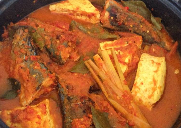 Resep Asam Padeh ikan Dan tahu Sederhana dan Mudah Dibuat