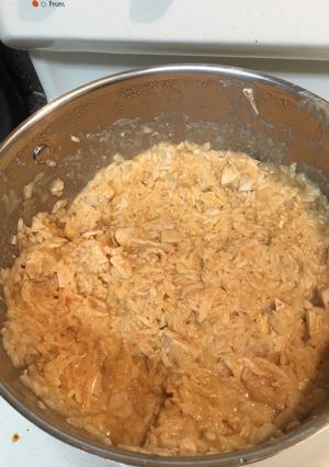 A picture of Creamy Chicken Rice.