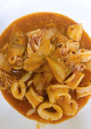 Hình của món Mực xào sa tế 🥢🥣.