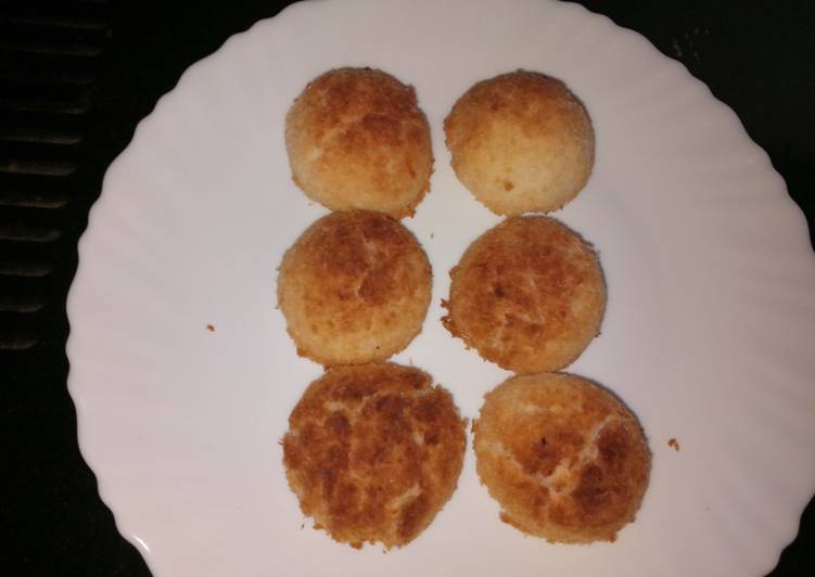 Simple Way to Make Homemade Coconut macaroons