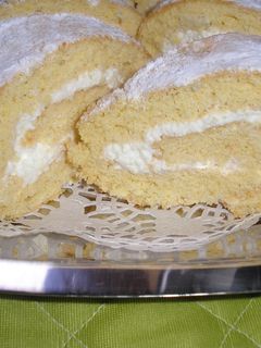Mascarponés túrótekercs recept fotója