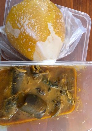 A picture of Owho soup and starch.