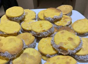 Una foto de Alfajores chilenos