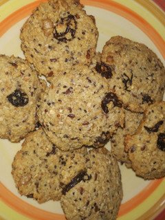 Una foto de Galletas de avena, coco pasas y semillas. Sin harina