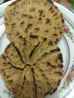 ખોબા રોટી (Khoba Roti Recipe In Gujarati) રેસીપી મુખ્ય ફોટો