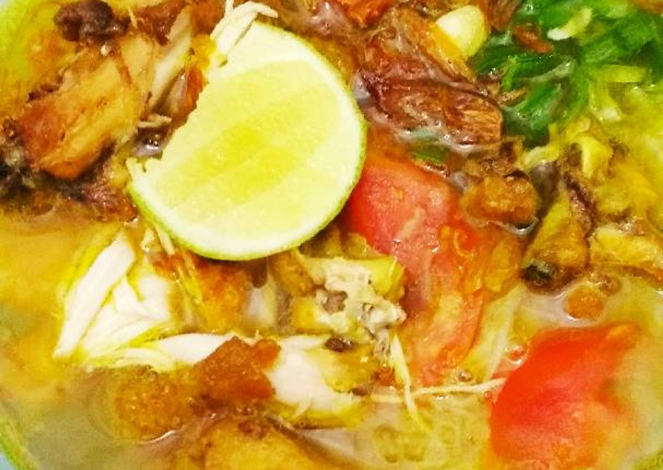 Soto ayam kuah kuning
