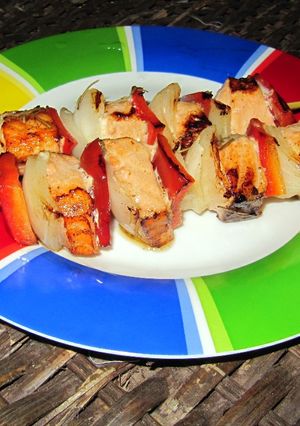 Foto principal de Brochetas de salmón a la plancha
