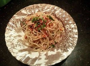 Foto resep Spaghetti Aglio e Olio with Tuna and Chili flakes