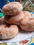 Donat empuk lembut toping gula karamel