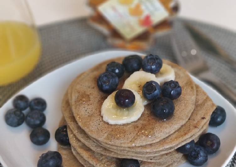 Simple Way to Make Any-night-of-the-week SaschaFitness Pancakes