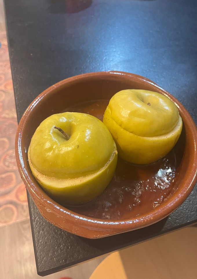 Una foto de Manzanas asadas en microondas