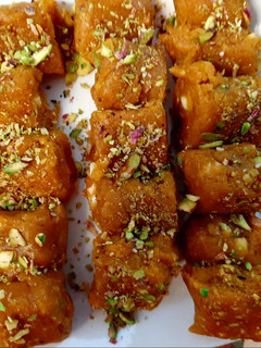 आम की बर्फी (Aam ki Barfi recipe in Hindi) रेसिपी मुख्य फोटो