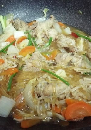 รูปของ ต้มวุ้นเส้นใส่ไก่