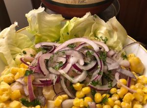 Una foto de Ceviche clásico peruano nivel imperdible!!! 🦀