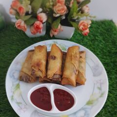 ChickenSpring rolls A picture of ChickenSpring rolls.
