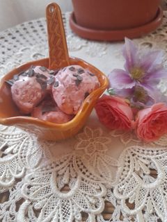 O poză a rețetei Înghețată de zmeură.