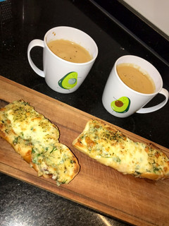 Una foto de Pan de Ajo 🧄 o Garlic Bread [Fácil]