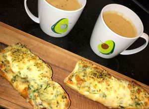 Una foto de Pan de Ajo 🧄 o Garlic Bread [Fácil]