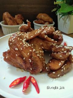 Foto resep Spicy chicken wings and potatoes