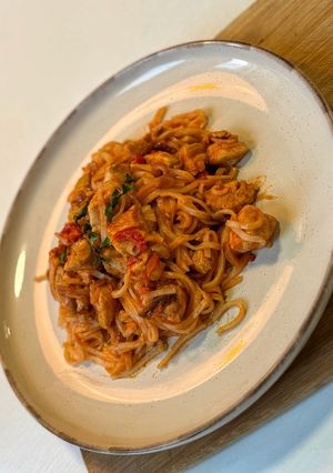 O poză a rețetei Noodles cu pui 🍗.