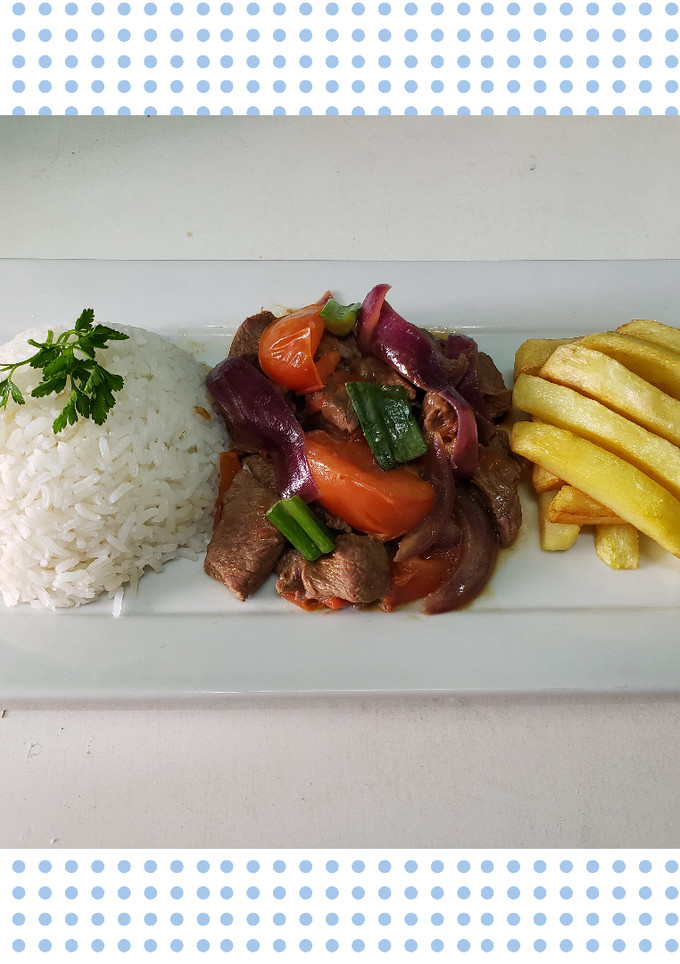 Una foto de 🇵🇪 Lomo Saltado 🇵🇪