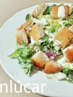 Una foto de Ensalada cesar