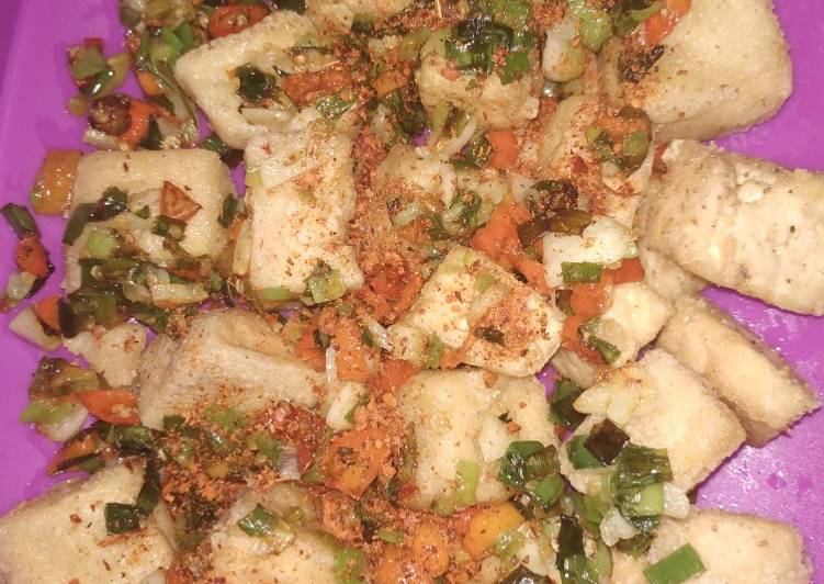 Cara Bikin Tahu Krispi Tabur Cabe Bawang, Lezat Sekali